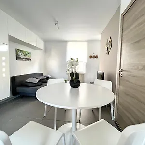 Holiday home 20 Brussels-charleroi-airport, Charleroi